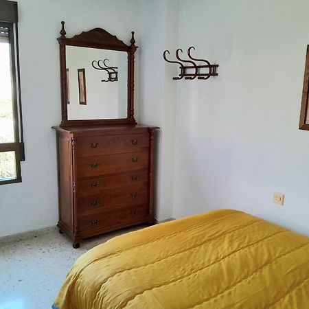 Room In Shared Apartment With Parking Almuñécar Esterno foto