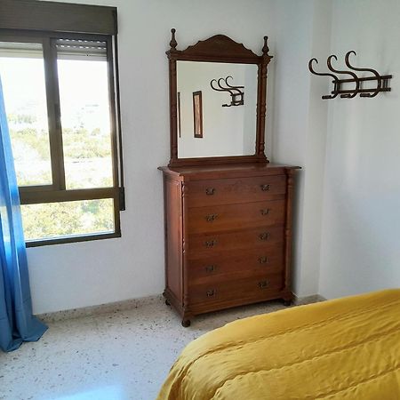 Room In Shared Apartment With Parking Almuñécar Esterno foto