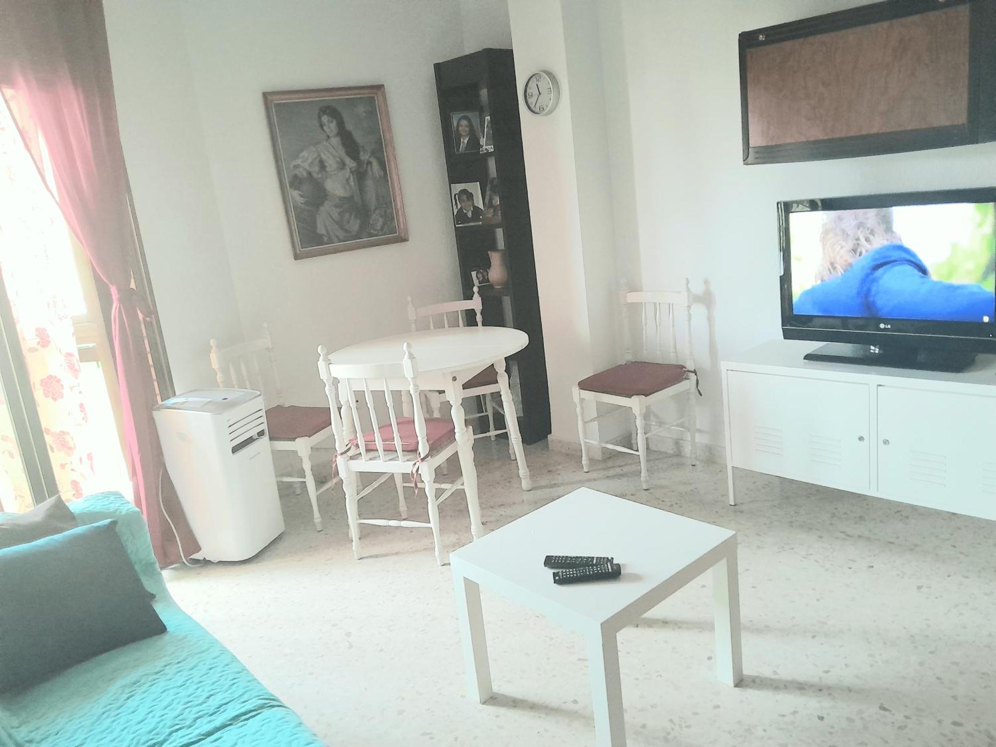 Room In Shared Apartment With Parking Almuñécar Esterno foto